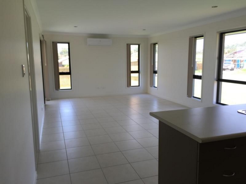 8 Virginia Drive, Parkhurst QLD 4702